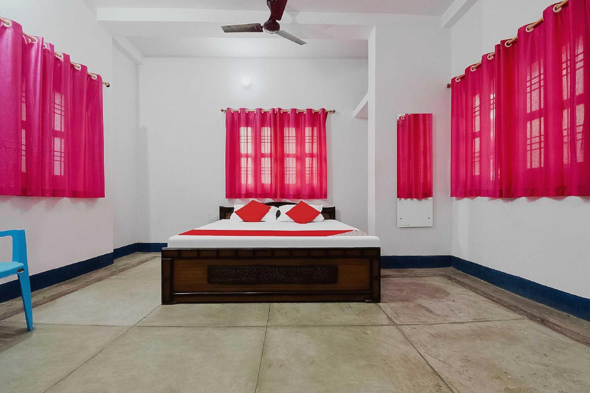 OYO 84832 Aashirvaad Green's Guest House Patna  Buitenkant foto