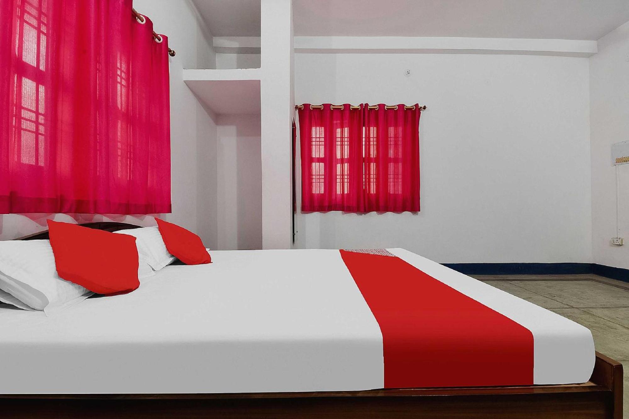 OYO 84832 Aashirvaad Green's Guest House Patna  Buitenkant foto