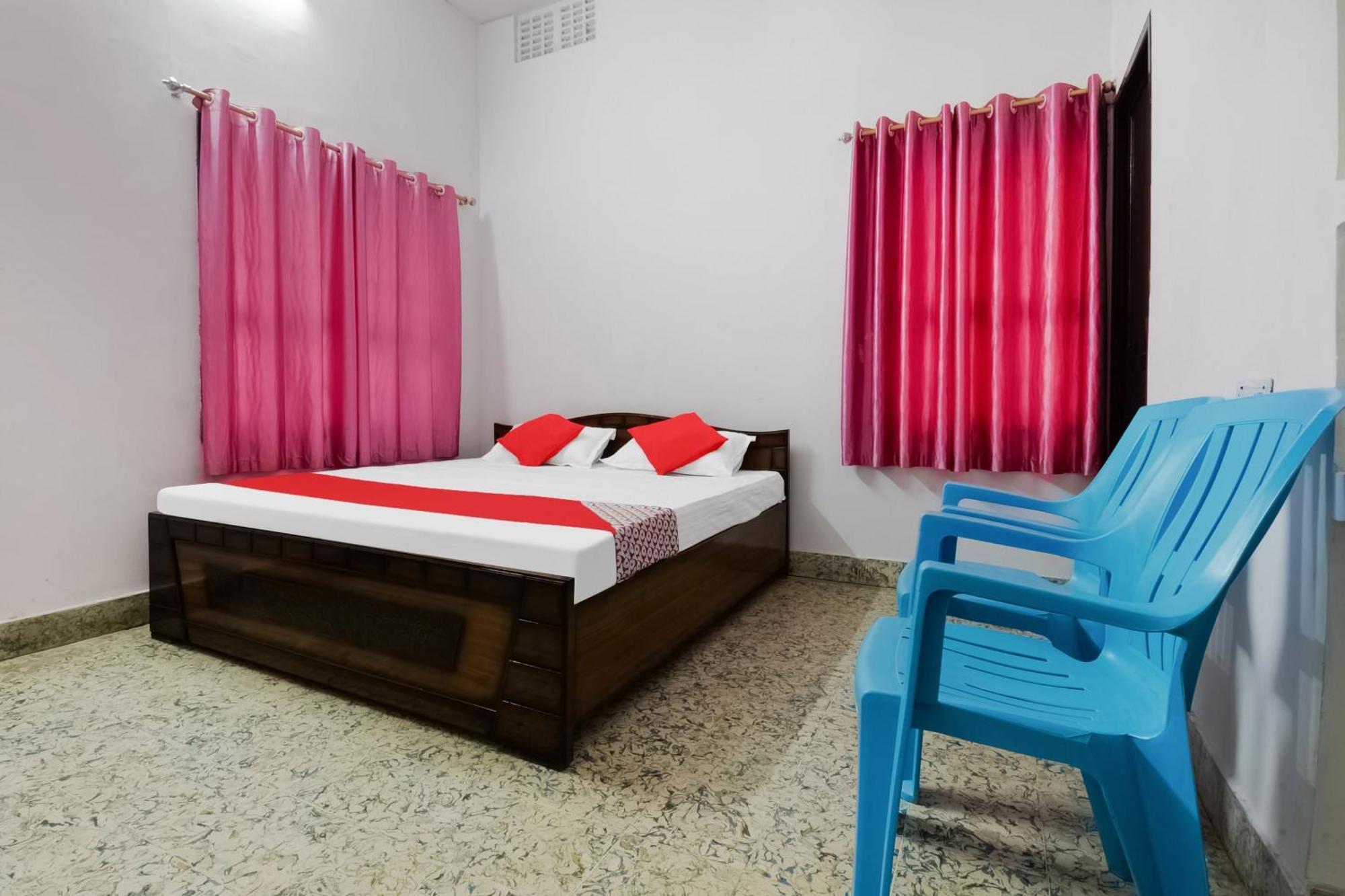 OYO 84832 Aashirvaad Green's Guest House Patna  Buitenkant foto