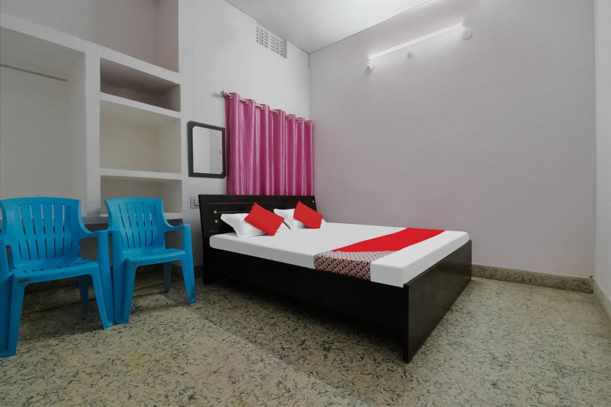 OYO 84832 Aashirvaad Green's Guest House Patna  Buitenkant foto